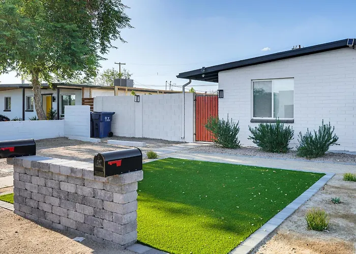 Asu Base! ~ 4 Mi To Old Town Scottsdale! Holiday home